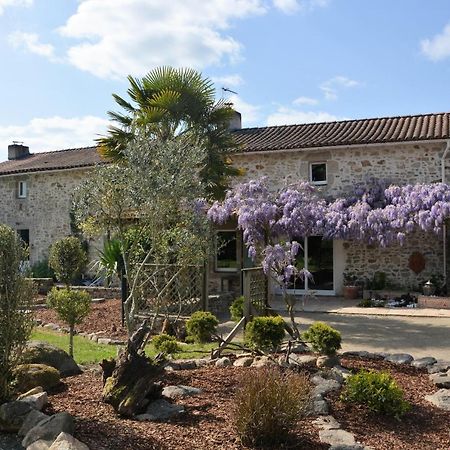 Ferienwohnung Chez Dominique Et Bruno A 20 Mm Du Puydufou Bazoges-en-Paillers Exterior foto